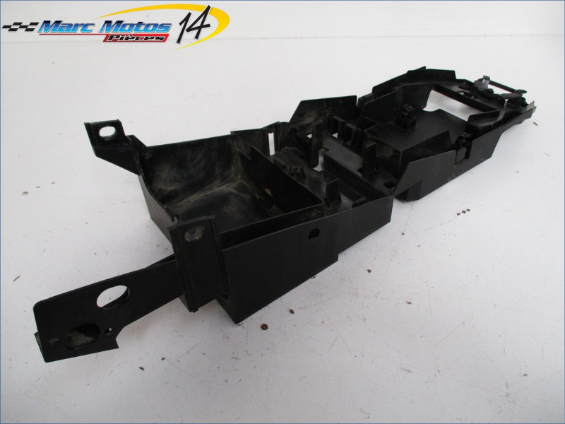 SUPPORT BATTERIE YAMAHA FZ1 N 2010