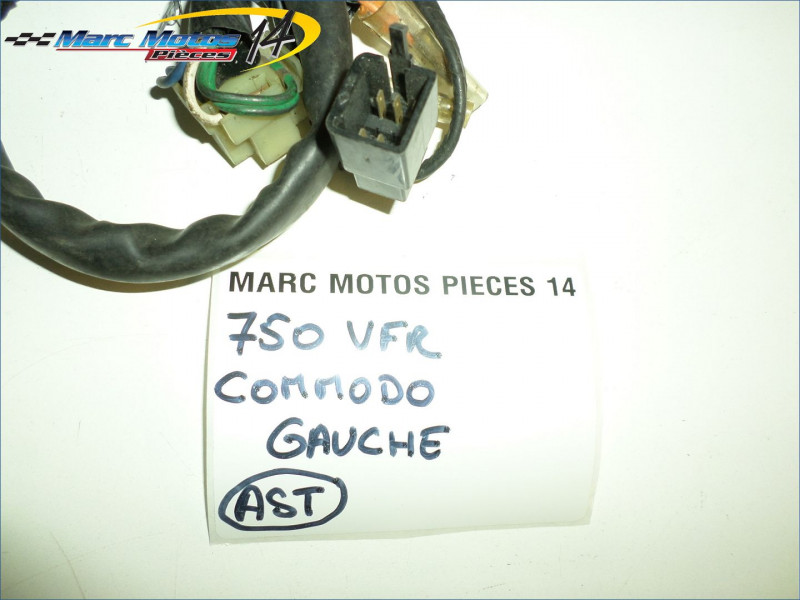 COMMODO GAUCHE HONDA 750 VFR RC24