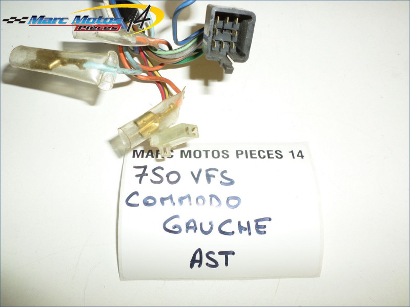 COMMODO GAUCHE HONDA 750 VFR 