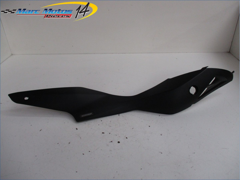 CACHE LATERAL INTERMEDIAIRE GAUCHE APRILIA 1000 RSV 2006