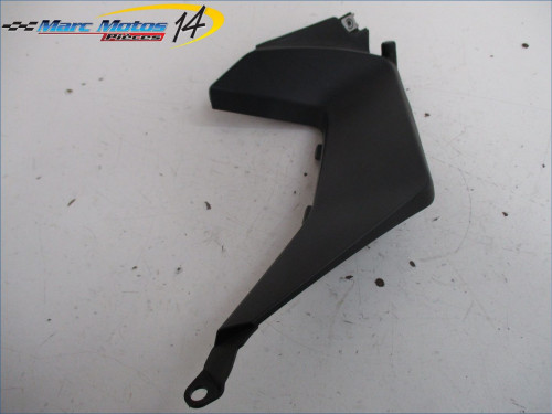 CACHE LATERAL INTERMEDIAIRE DROIT APRILIA 750 SHIVER ABS 2010