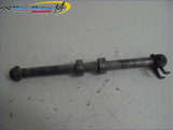 AXE DE ROUE ARRIERE HONDA 600 CBR F 1992