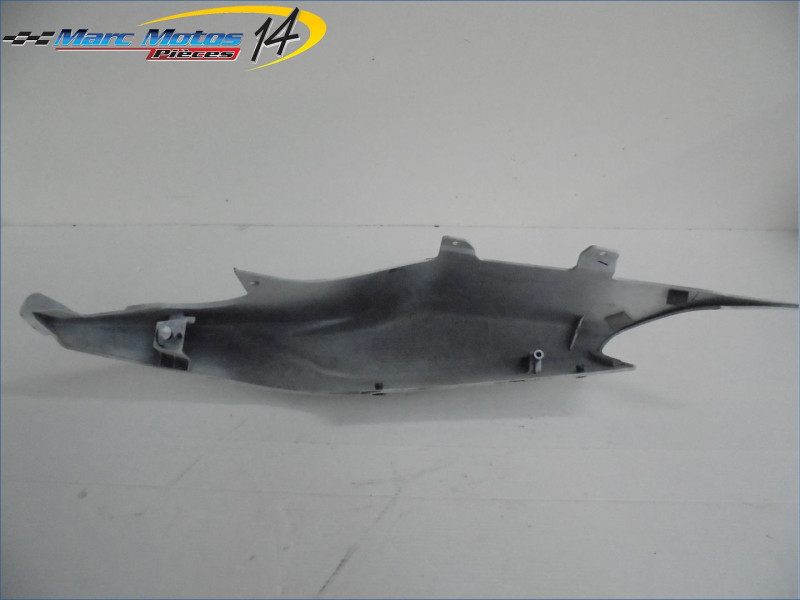 CACHE LATERAL DROIT SUZUKI 1000 GSXR 2008