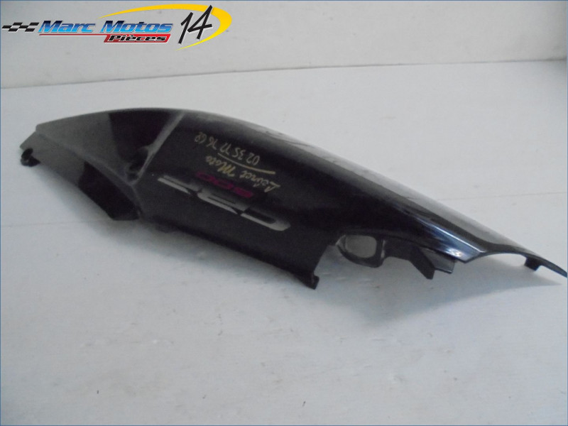 CACHE LATERAL DROIT HONDA 600 CBF N ABS 2006