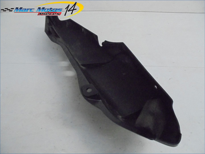 CACHE LATERAL DROIT YAMAHA 600 FAZER 1998