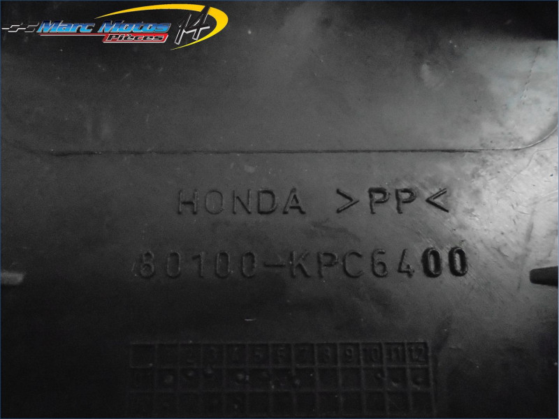 JONCTION ARRIERE DE CACHES LATERAUX HONDA 125 VARADERO 2002