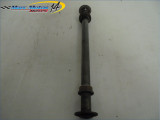 AXE DE ROUE ARRIERE YAMAHA 600 FAZER 2001
