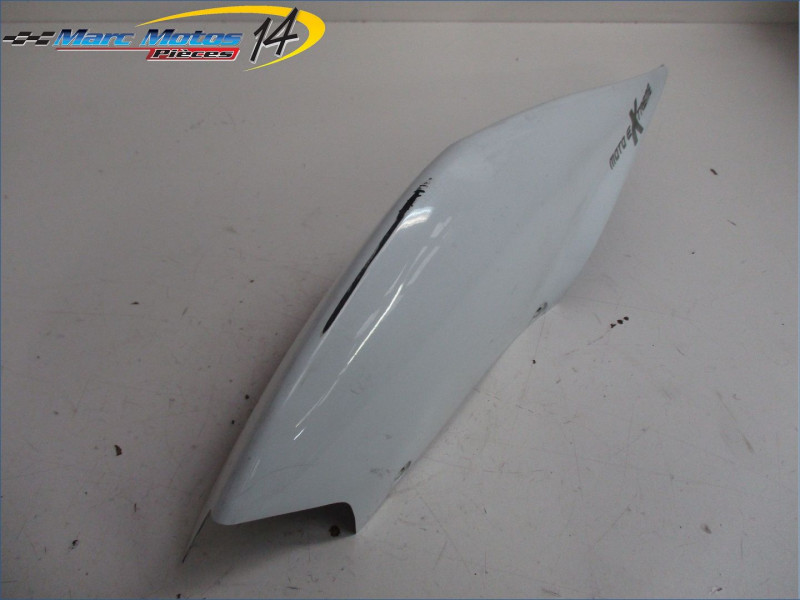 CACHE LATERAL DROIT SUZUKI 600 GSXR 2007