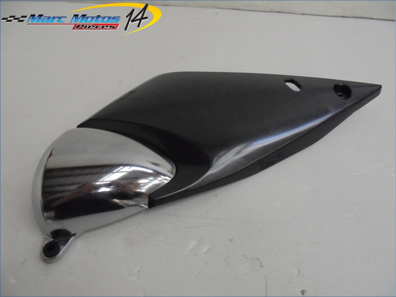 CACHE LATERAL DROIT SUZUKI 600 BANDIT N 2001