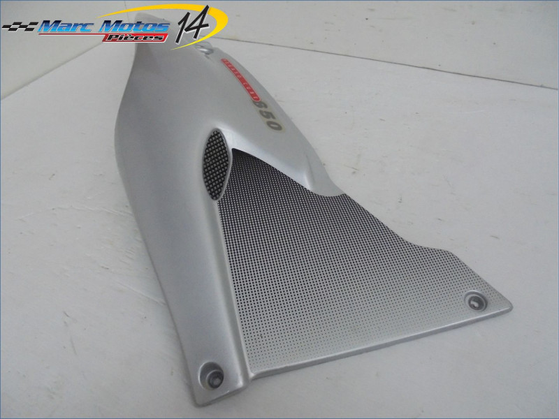 CACHE LATERAL DROIT APRILIA 650 PEGASO 1998