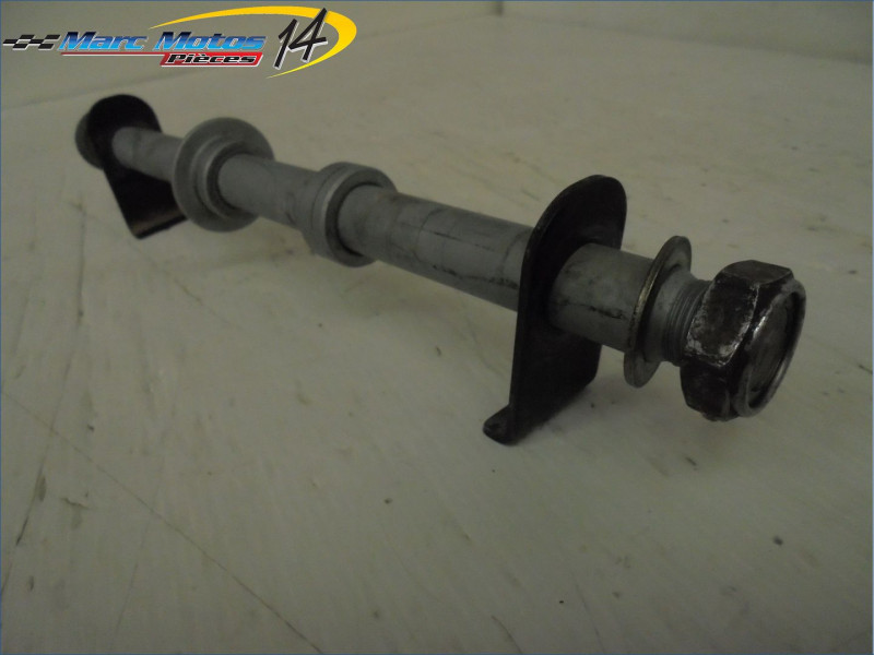 AXE DE ROUE ARRIERE HONDA 700 INTEGRA 2012