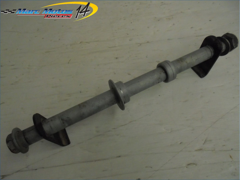 AXE DE ROUE ARRIERE HONDA 700 INTEGRA 2012