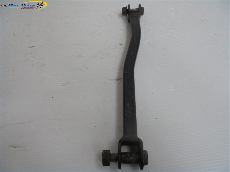 BARRE DE SUPPORT D'ETRIER ARRIERE SUZUKI 750 GSXF 2003