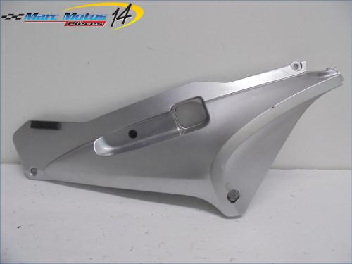 CACHE LATERAL GAUCHE HONDA 1300 ST PAN EUROPEAN ABS 2004