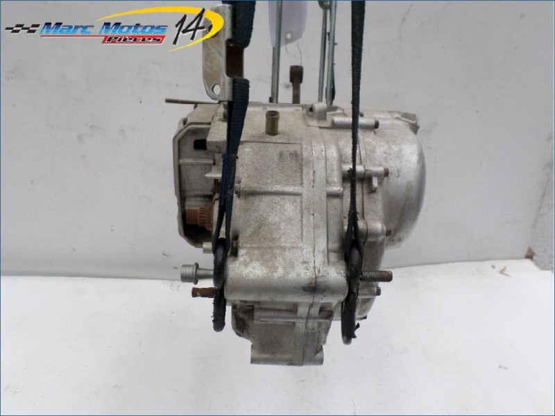 BAS MOTEUR SUZUKI 125 GN 