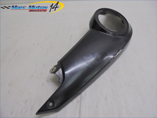 CACHE LATERAL DROIT BMW F800GT 2013