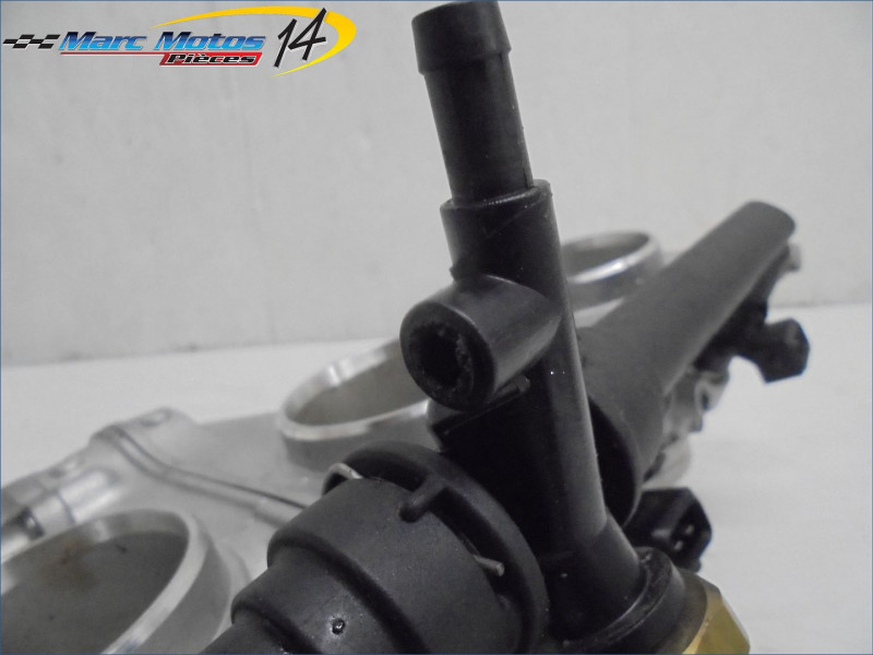RAMPE D'INJECTION BMW S1000R 2015