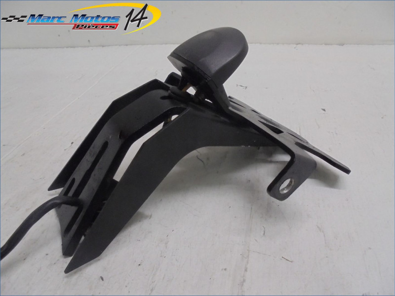 SUPPORT DE PLAQUE YAMAHA R1 CROSSPLANE 2010