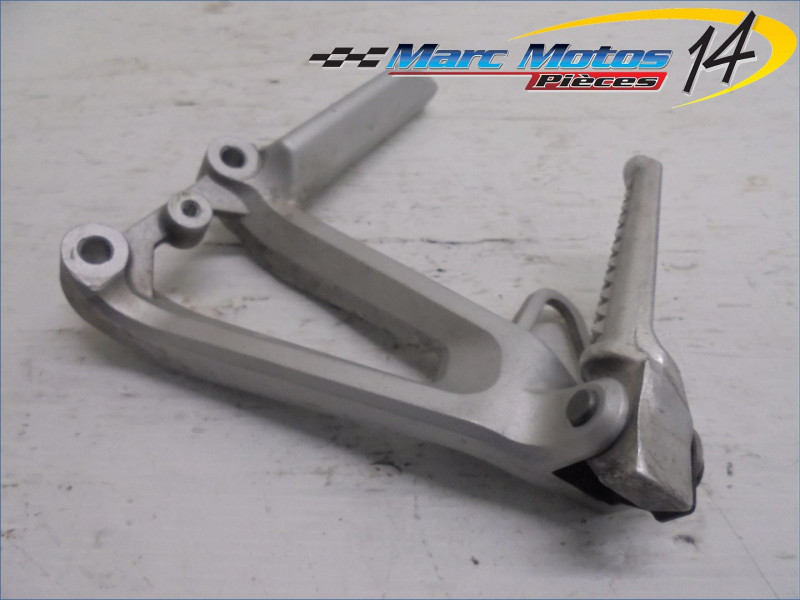 PLATINE ARRIERE GAUCHE HONDA 600 CBR F 2000