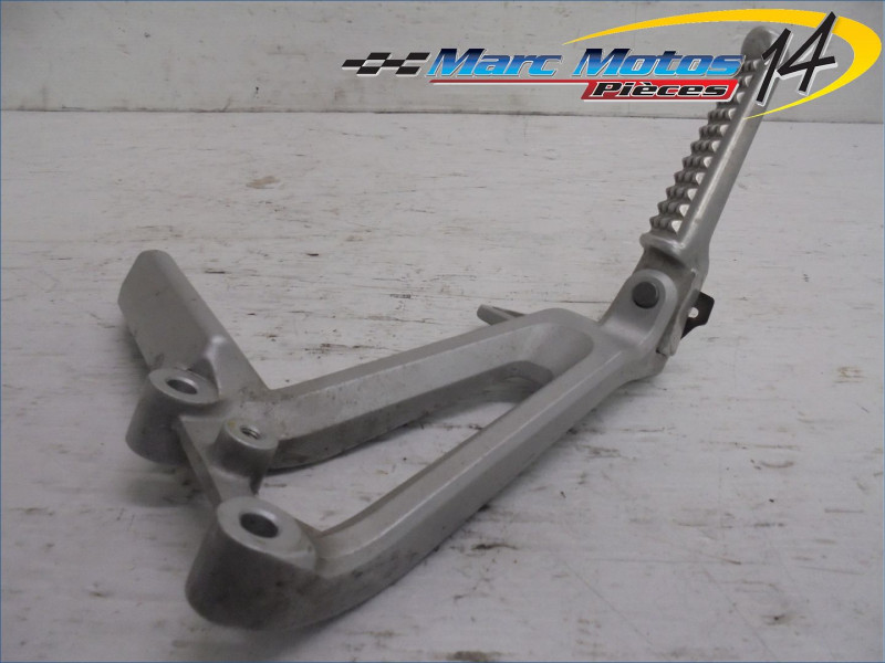 PLATINE ARRIERE GAUCHE HONDA 600 CBR F 2000