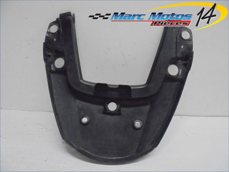 JONCTION ARRIERE DE CACHES LATERAUX HONDA 600 CBF N 2005