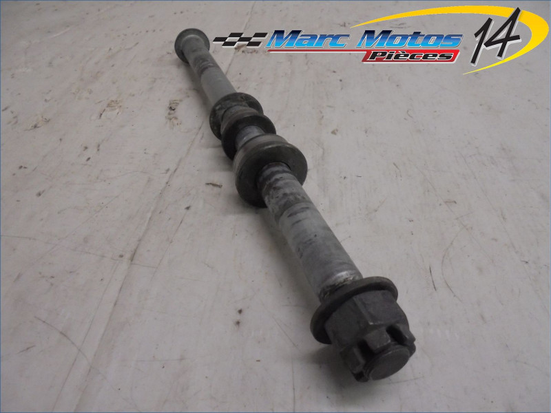 AXE DE ROUE ARRIERE KAWASAKI ER6 N 34CV 2006