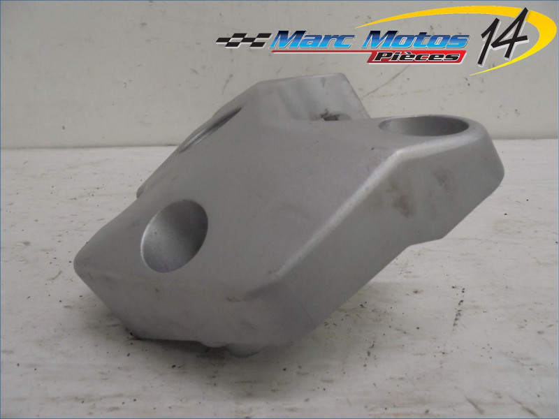 RENFORT DE CADRE GAUCHE HONDA 900 HORNET 2002