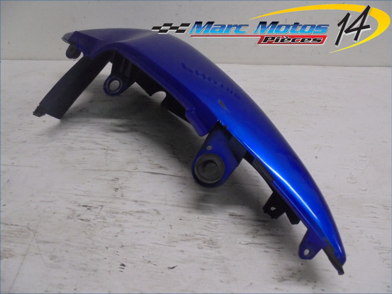 CACHE LATERAL DROIT SUZUKI 650 SV S 2002