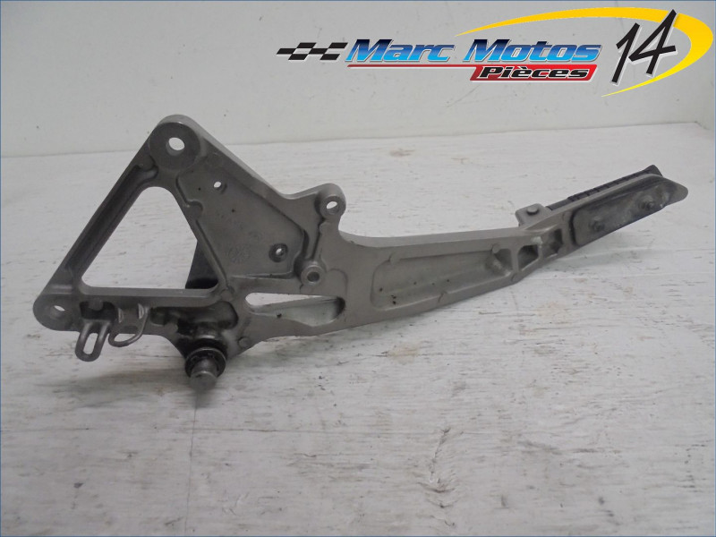 PLATINE MIXTE DROITE HONDA 600 HORNET N 2000