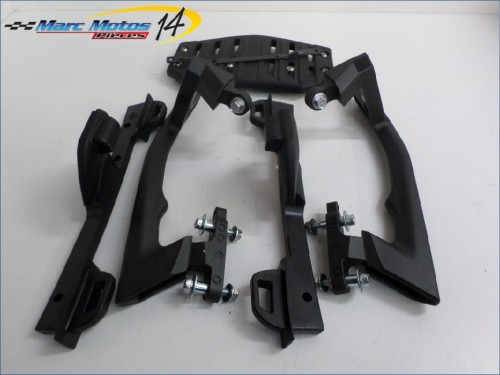 SUPPORT DE VALISES KAWASAKI 1400 GTR ABS 2017