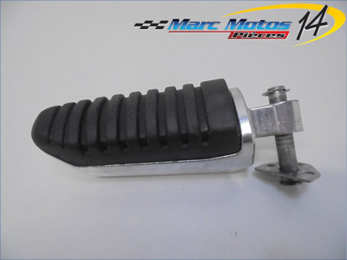 REPOSE-PIED ARRIERE GAUCHE SUZUKI 600 GSR 2009