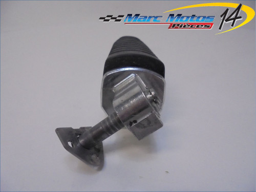 REPOSE-PIED ARRIERE GAUCHE SUZUKI 600 GSR 2009