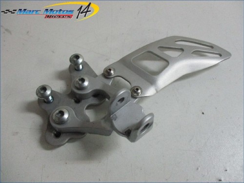 PLATINE AVANT GAUCHE SUZUKI 1000 GSXR 2012