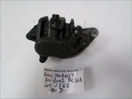 ETRIER DE FREIN AVANT DROIT HONDA 600 HORNET 2002