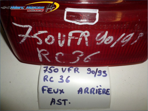 FEU ARRIERE HONDA 750 VFR RC36
