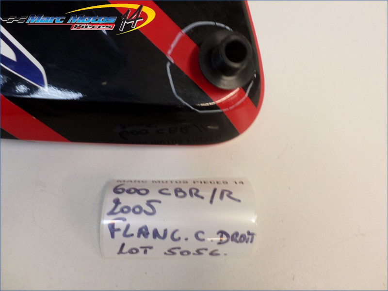 FLANC DE CARENAGE DROIT HONDA 600 CBR R 2005