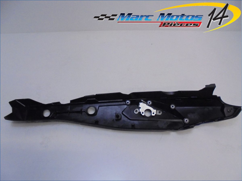 CACHE LATERAL GAUCHE YAMAHA MT09 TRACER 2016