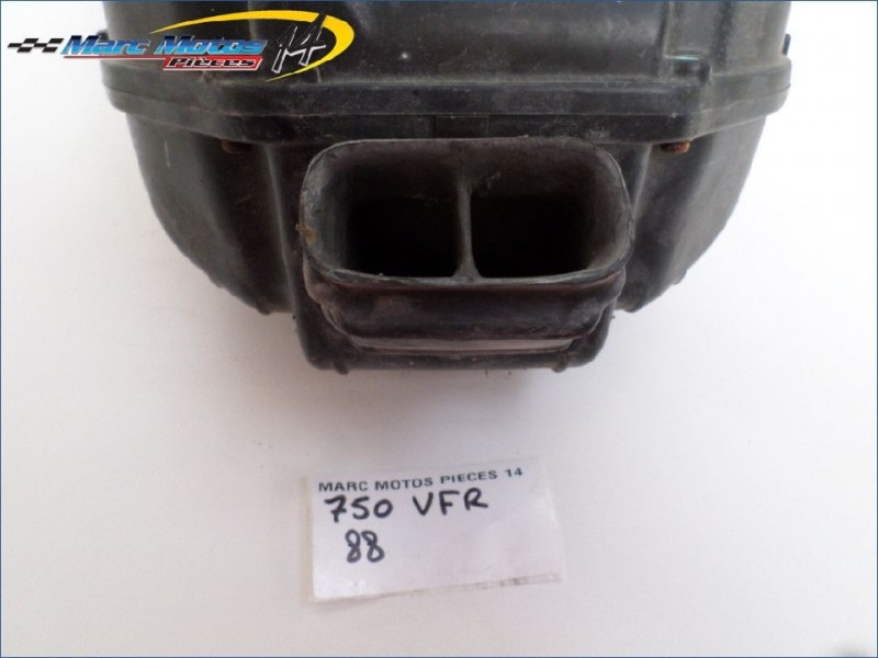 BOITIER DE FILTRE A AIR HONDA 750 VFR 1988