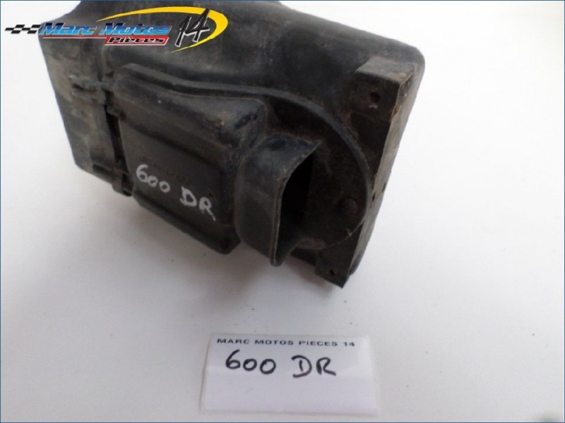 BOITIER DE FILTRE A AIR SUZUKI 600 DR SN41A