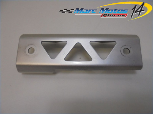 ECOPE DE RADIATEUR GAUCHE SUZUKI 650 SV S 2005