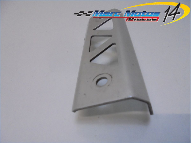 ECOPE DE RADIATEUR GAUCHE SUZUKI 650 SV S 2005