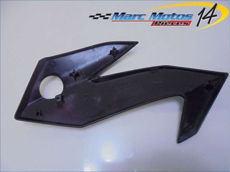 HABILLAGE DE TETE DE FOURCHE GAUCHE HONDA CB125F 2015