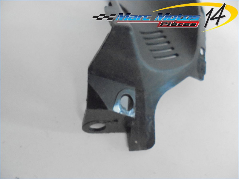 HABILLAGE DE CADRE DROIT SUZUKI 600 GSR 2010