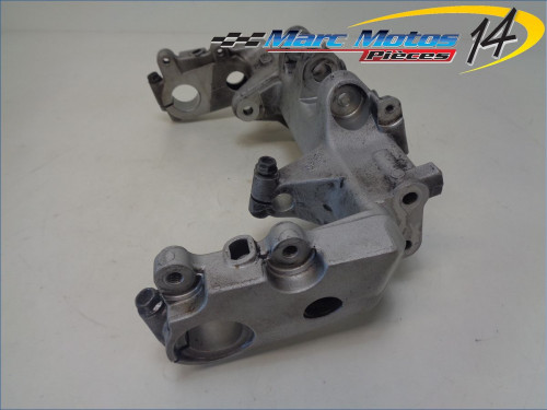 SUPPORT MOTEUR HONDA 929 CBR R 2000