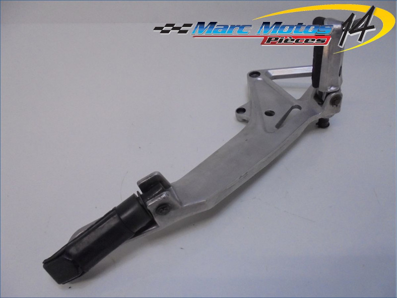 PLATINE MIXTE DROITE HONDA 600 HORNET 2000