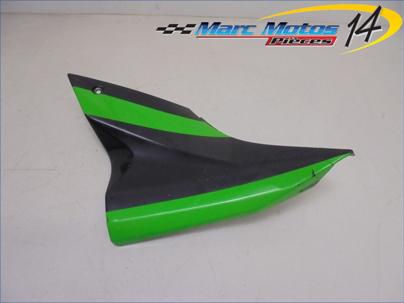 CACHE LATERAL INTERMEDIAIRE GAUCHE KAWASAKI ZX10R 2007