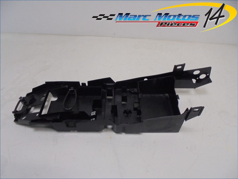 SUPPORT BATTERIE YAMAHA FZ8 N 2011