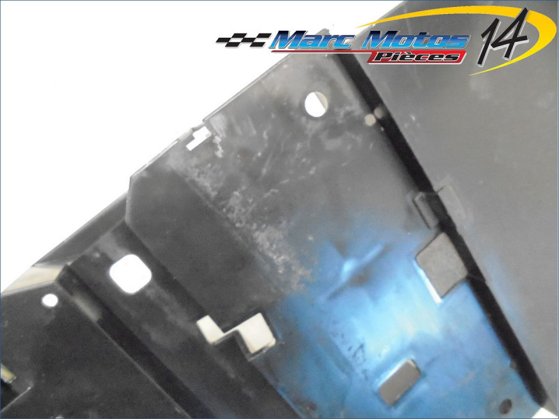 SUPPORT BATTERIE YAMAHA FZ8 N 2011