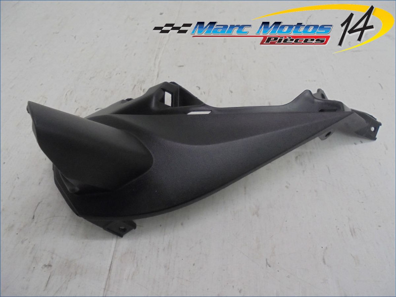 HABILLAGE DE TETE DE FOURCHE GAUCHE HONDA 125 FORZA 2015