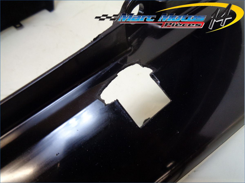 COQUE ARRIERE YAMAHA 1000 FAZER 2001